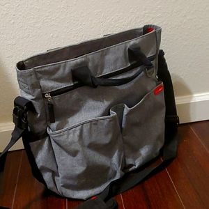 skip hop gray tote